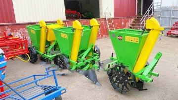 Картофелесажалка Bomet | Бомет S-239 (62,5-67,5 см)